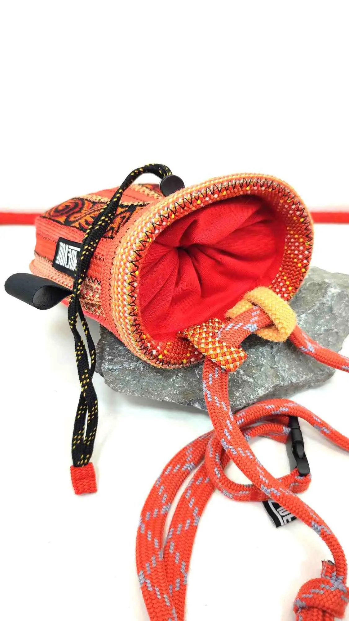 1783078102438